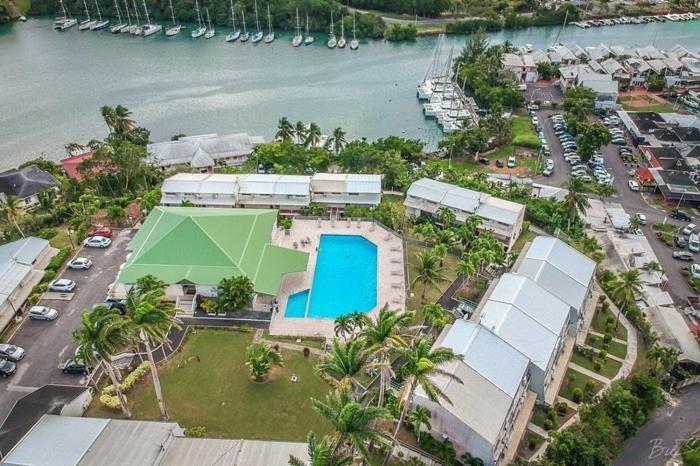 Superbe Studio Avec Piscine, Au Coeur De La Marina! Village Soleil ! Proche Aeroport & Ferry Le Gosier  Extérieur photo