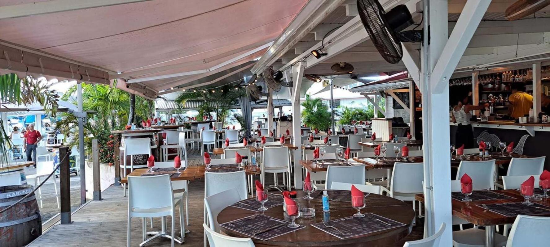 Superbe Studio Avec Piscine, Au Coeur De La Marina! Village Soleil ! Proche Aeroport & Ferry Le Gosier  Extérieur photo